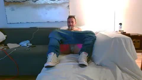 nassobout online show from February 2026 04:00:01 AM