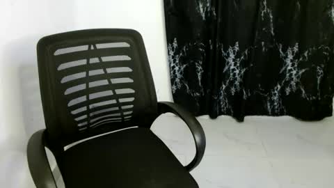 Snapshot of nasty_creamypussyy chatting on April 2026 07:51:02 PM Mila online show from April 2026 07:51:02 PM