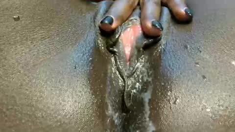  MODEL online show from November 2025 03:45:01 PM