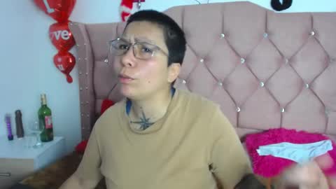 nat_evans8 online show from April 2026 11:18:02 PM