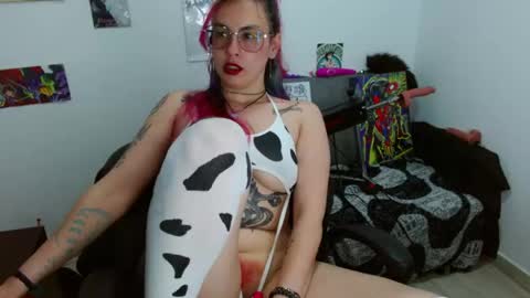 Snapshot of nat_lau chatting on May 2026 12:38:01 AM Nat online show from May 2026 12:38:01 AM
