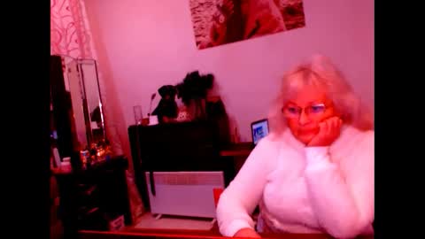 Snapshot of natali7634 chatting on December 2024 06:12:02 AM natali online show from December 2024 06:12:02 AM