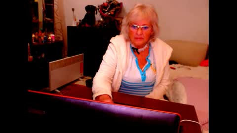 Snapshot of natali7634 chatting on December 2024 03:40:02 AM natali online show from December 2024 03:40:02 AM
