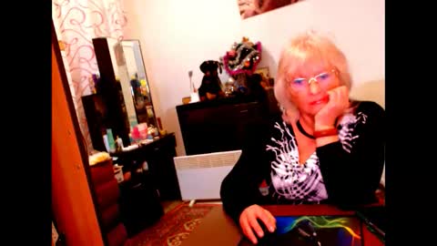 Snapshot of natali7634 chatting on December 2024 08:04:01 PM natali online show from December 2024 08:04:01 PM