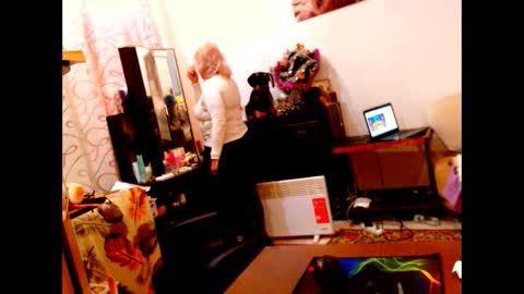 Snapshot of natali7634 chatting on December 2024 08:15:02 AM natali online show from December 2024 08:15:02 AM