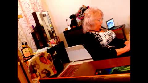 Snapshot of natali7634 chatting on January 2025 07:44:02 PM natali online show from January 2025 07:44:02 PM