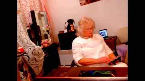 Snapshot of natali7634 chatting on January 2025 07:18:01 PM natali online show from January 2025 07:18:01 PM