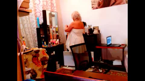 Snapshot of natali7634 chatting on February 2025 05:48:01 PM natali online show from February 2025 05:48:01 PM