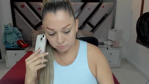 natalia5560 online show from October 2025 12:39:02 PM