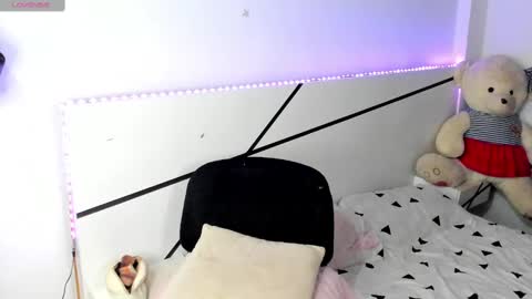 Natalia  online show from December 2024 05:42:01 PM