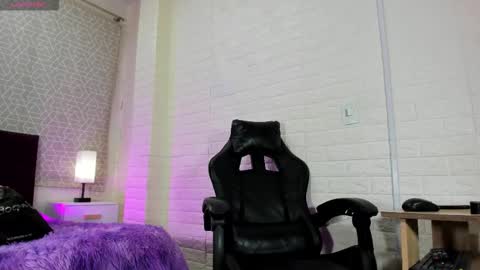 Snapshot of natalia_kiss01 chatting on February 2026 11:36:01 AM Natalia Kiss online show from February 2026 11:36:01 AM