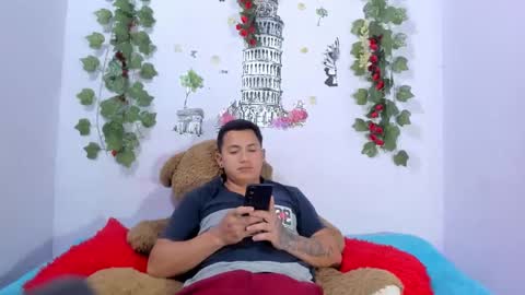 nataliaandjulliam online show from January 2026 03:56:01 AM