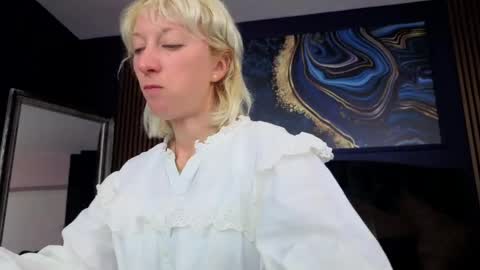 Natalie online show from May 2026 06:41:02 AM