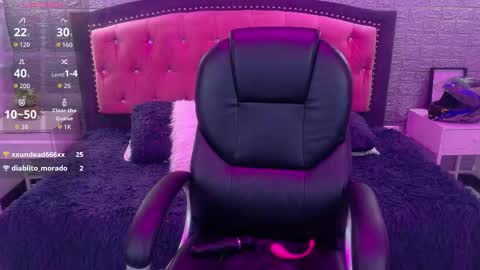 natalie  online show from February 2026 06:22:01 AM