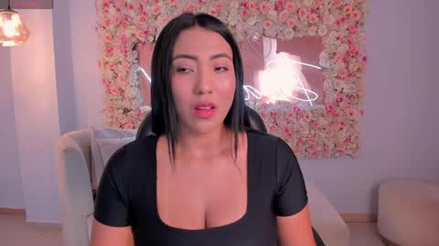 Natalie Lewis online show from April 2026 12:10:01 PM