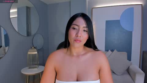 Snapshot of natalielewis_ chatting on July 2026 10:54:01 AM Natalie Lewis online show from July 2026 10:54:01 AM