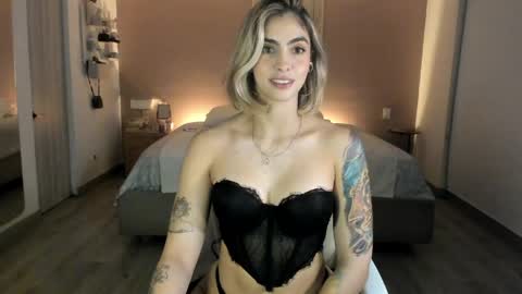 Snapshot of nataly_05 chatting on May 2026 01:56:01 AM anatalybee online show from May 2026 01:56:01 AM