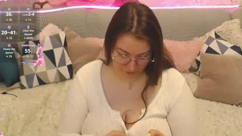 Nataly online show from April 2026 07:14:01 PM