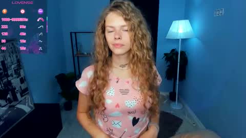 Natalie online show from September 2025 05:07:02 AM