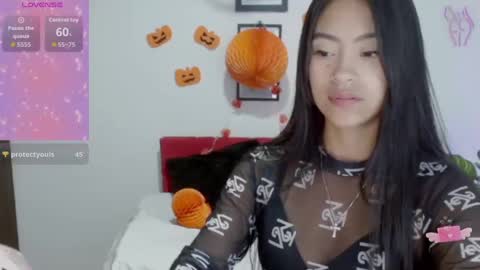 Nataly Escobar online show from October 2025 12:35:02 PM