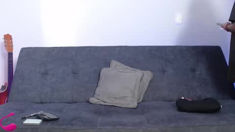   online show from September 2025 08:52:02 PM