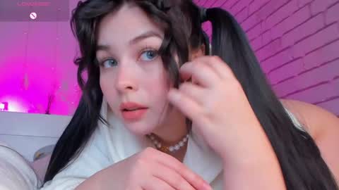 Nataly online show from April 2026 12:29:02 PM