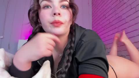 Nataly online show from May 2026 11:50:02 AM