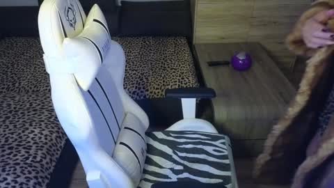 Natalli online show from February 2025 10:54:01 PM