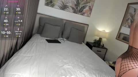 Snapshot of natasha2112 chatting on February 2025 05:37:01 AM Natasha online show from February 2025 05:37:01 AM