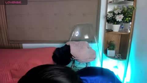 Natasha Sccott online show from January 2025 02:57:01 PM