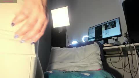 Natasha Bernett online show from November 2025 04:53:02 PM