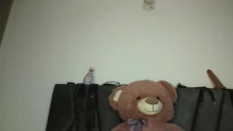 natalia online show from November 2025 07:01:02 PM