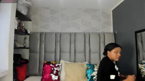 N A T A S H A online show from November 2025 07:49:02 PM