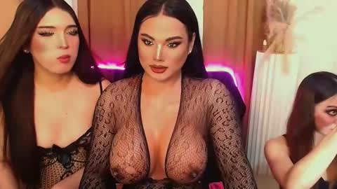 natasha_sins_ online show from October 2025 05:17:01 AM