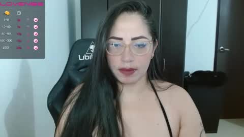 Snapshot of natashasmithe chatting on December 2024 05:49:02 AM Natasha Smithe online show from December 2024 05:49:02 AM