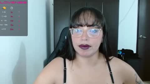 Snapshot of natashasmithe chatting on December 2024 02:14:02 AM Natasha Smithe online show from December 2024 02:14:02 AM