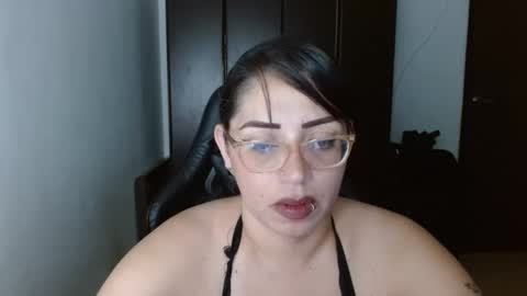 Snapshot of natashasmithe chatting on February 2025 02:14:01 AM Natasha Smithe online show from February 2025 02:14:01 AM