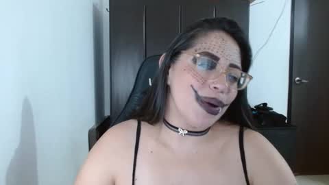 Snapshot of natashasmithe chatting on February 2025 02:18:01 AM Natasha Smithe online show from February 2025 02:18:01 AM