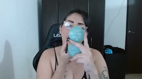 Snapshot of natashasmithe chatting on February 2025 10:09:02 PM Natasha Smithe online show from February 2025 10:09:02 PM