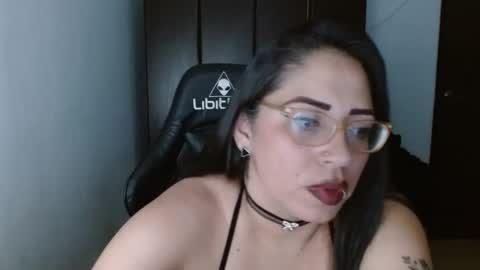 Snapshot of natashasmithe chatting on March 2025 04:24:01 AM Natasha Smithe online show from March 2025 04:24:01 AM
