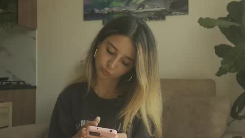 Natasha Independent model online show from November 2025 07:25:01 PM