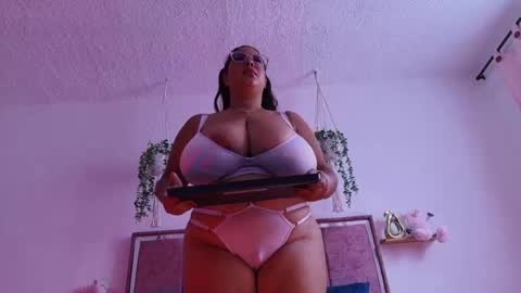 Snapshot of nathalia_correa chatting on June 2026 03:40:01 PM nathalia_correa online show from June 2026 03:40:01 PM