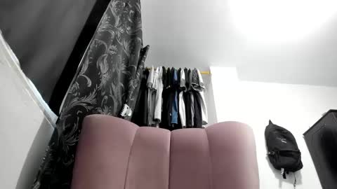 Snapshot of nathalia_hottman chatting on October 2025 04:37:01 PM NATHALIA online show from October 2025 04:37:01 PM