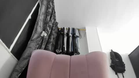 Snapshot of nathalia_hottman chatting on October 2025 04:40:02 PM NATHALIA online show from October 2025 04:40:02 PM