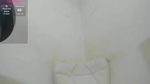 Nathalia Isaza online show from July 2026 10:08:02 PM
