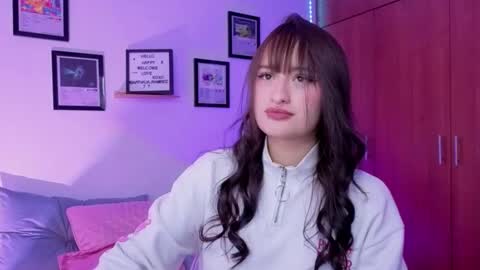 Snapshot of nathalia_ramirez_ chatting on February 2026 01:58:01 AM Nathalia Ramirez online show from February 2026 01:58:01 AM