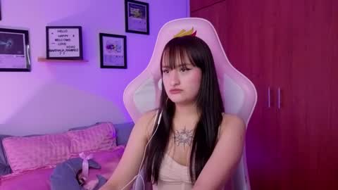 Snapshot of nathalia_ramirez_ chatting on February 2026 01:17:01 AM Nathalia Ramirez online show from February 2026 01:17:01 AM