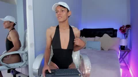 Snapshot of nathalie_moon_ chatting on April 2026 02:00:02 PM nathalie_moon_ online show from April 2026 02:00:02 PM