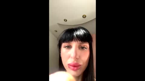 Snapshot of nathaliejerden chatting on May 2026 09:10:02 PM Marge online show from May 2026 09:10:02 PM