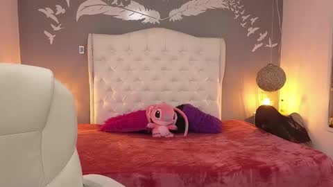 nathaly_blue online show from December 2024 07:10:01 PM